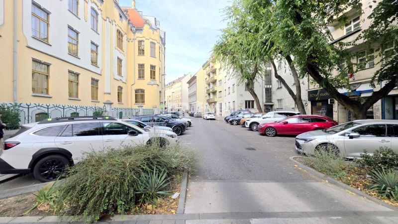 MODERNÝ 2i byt, REKONŠTRUKCIA, CENTRUM, Grösslingova ulica,Staré Mesto