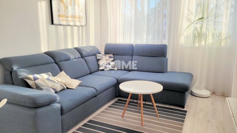 MODERNÝ 2i byt, NOV. STARÝ HÁJ, LOGGIA, KLÍMA, Lužná ulica, Petržalka