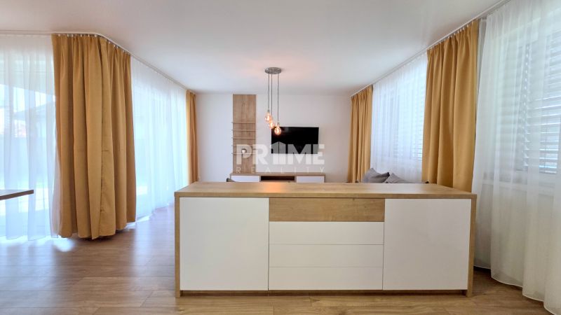 MODERNÝ 4i RD, ZÁHRADKA (400 m2), 2 x PARKING, Lúčna ulica, Cífer