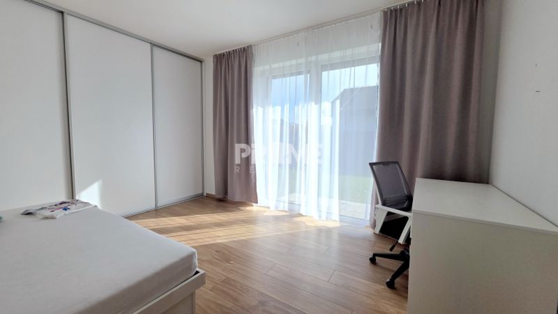 MODERNÝ 4i RD, ZÁHRADKA (400 m2), 2 x PARKING, Lúčna ulica, Cífer
