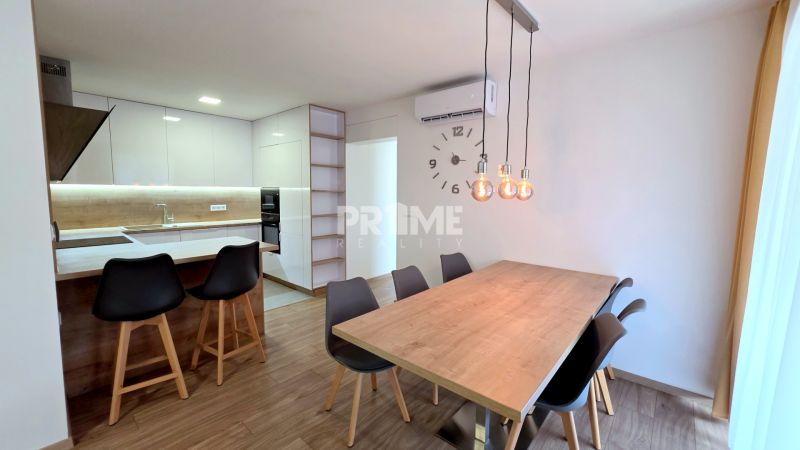 MODERNÝ 4i RD, ZÁHRADKA (400 m2), 2 x PARKING, Lúčna ulica, Cífer