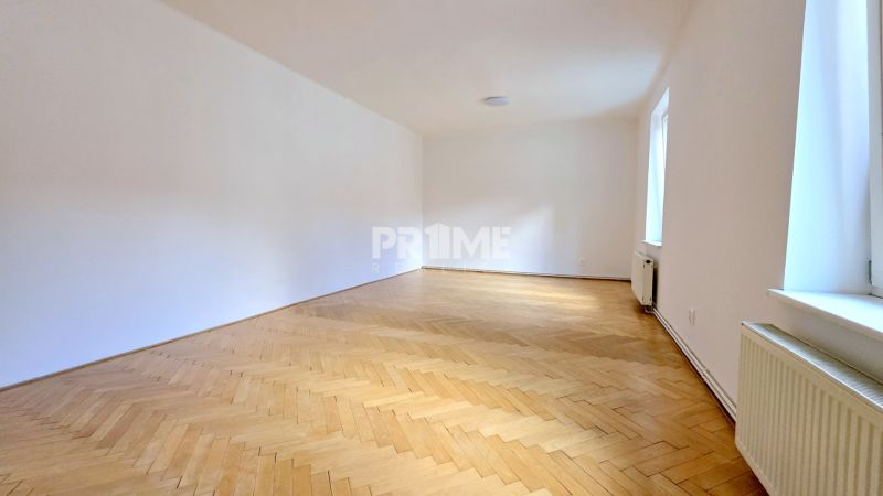 VEĽKOMETRÁŽNY STAROMESTKÝ 2i ( 80 m2 ), CENTRUM, LOGGIA, Klemensova ul
